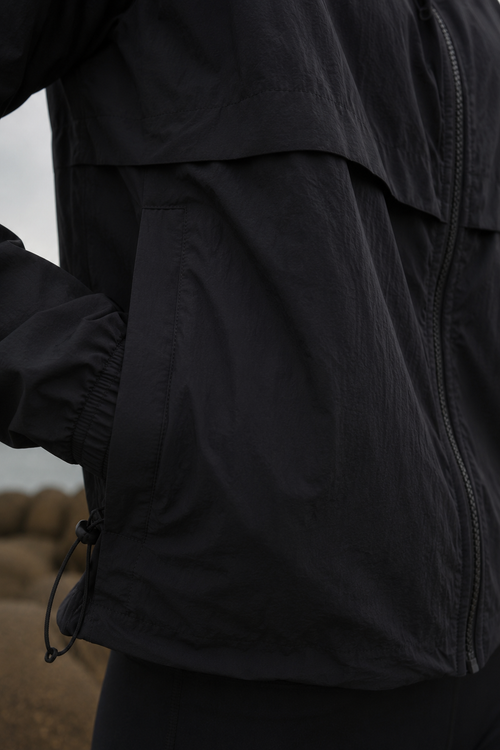 Ease Jacket Raven Black